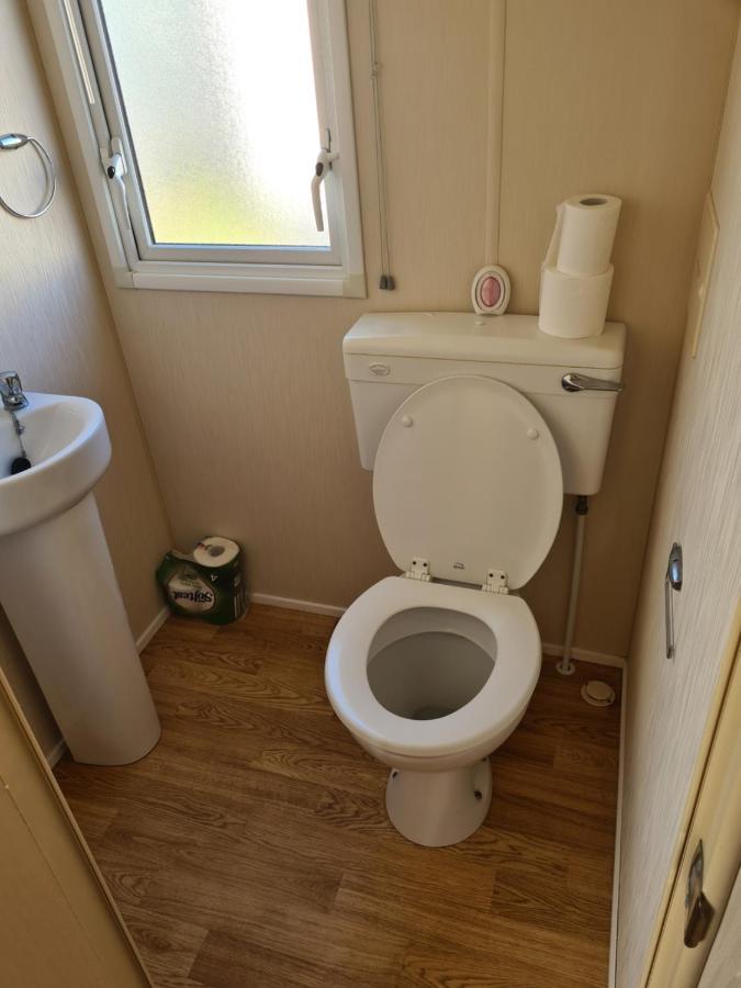 8 Berth On Coastfields Ingoldmells Apartment Bagian luar foto