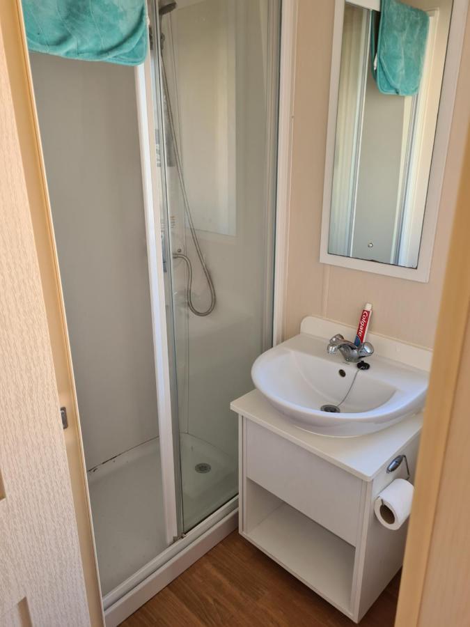 8 Berth On Coastfields Ingoldmells Apartment Bagian luar foto