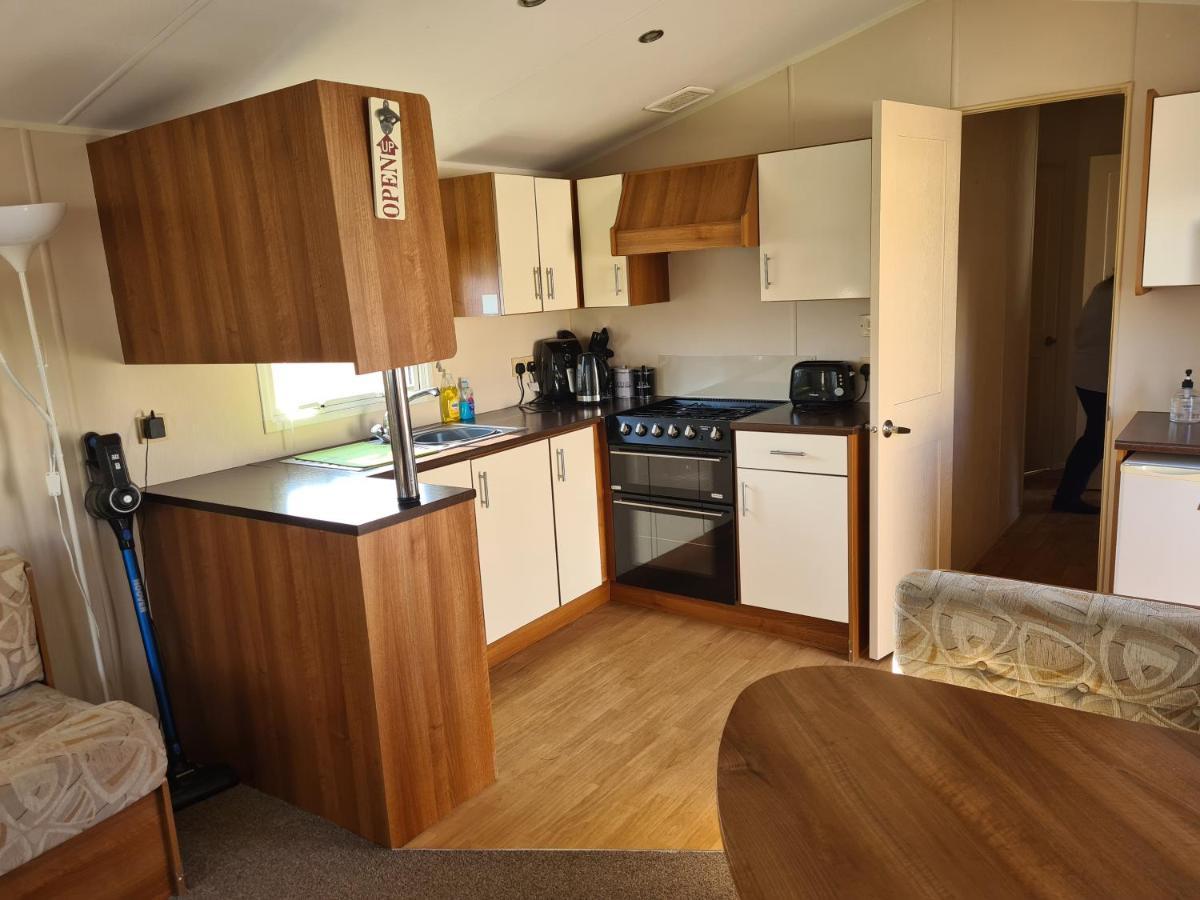 8 Berth On Coastfields Ingoldmells Apartment Bagian luar foto
