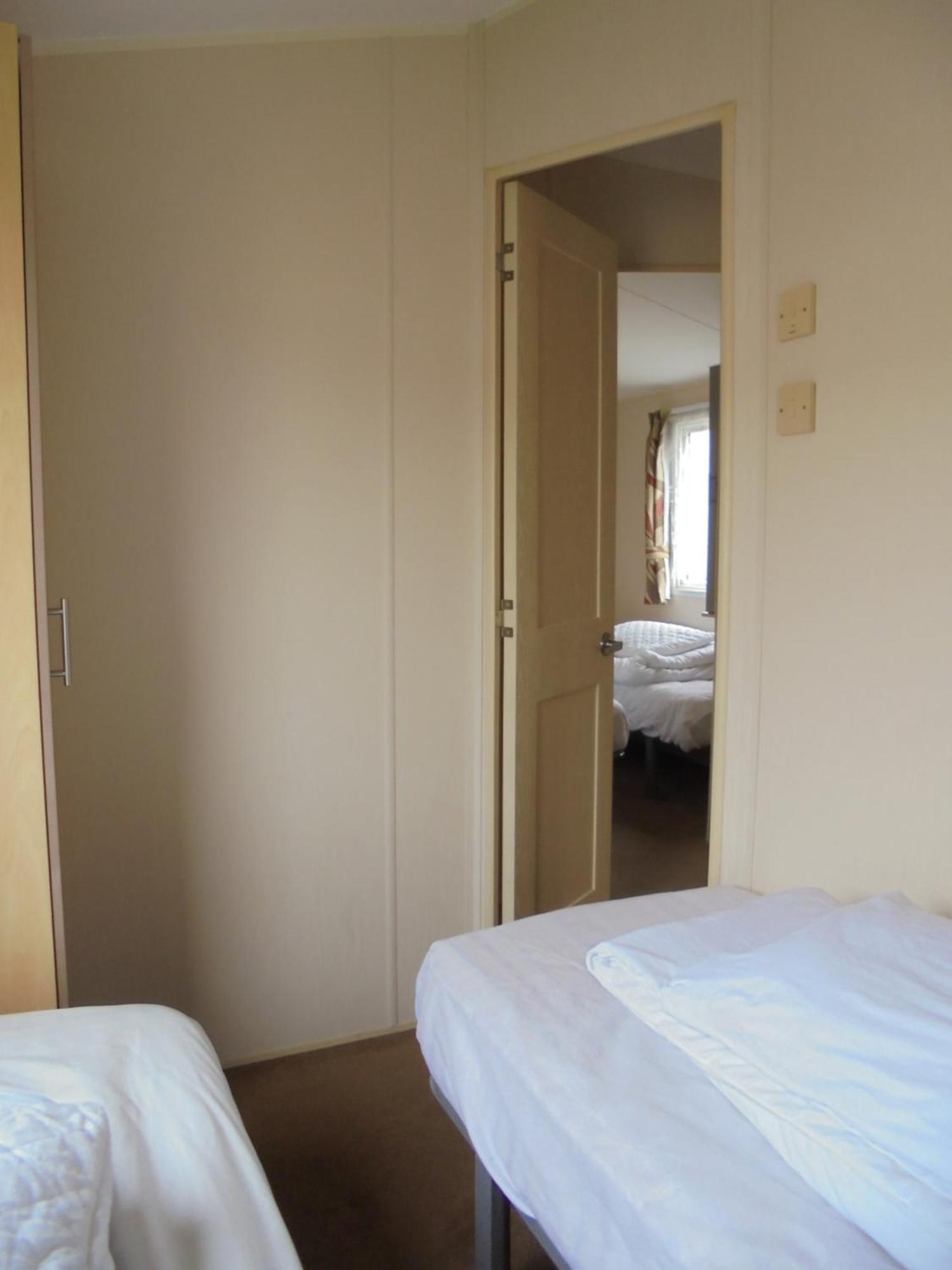 8 Berth On Coastfields Ingoldmells Apartment Bagian luar foto